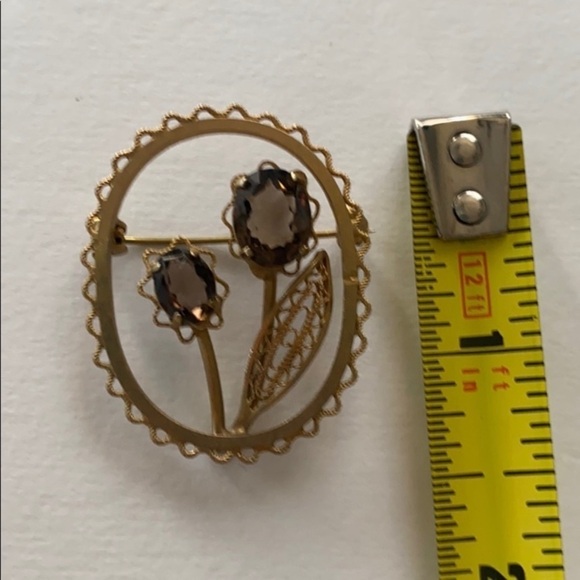 Vintage gold metal brooch - Picture 6 of 6